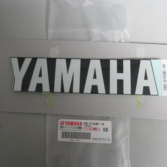 Yamaha YZF &quot;Yamaha&quot; sticker tbv onderkuip