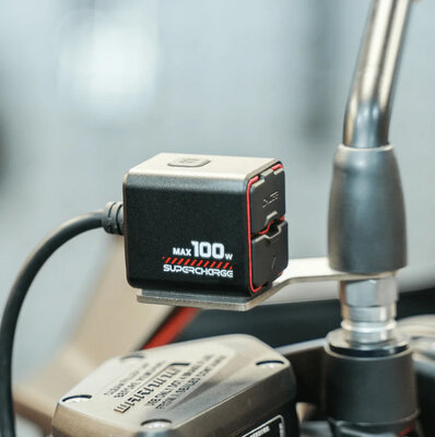 Chigee Technology TR100 2-weg USB-A/C snellader MFP0094