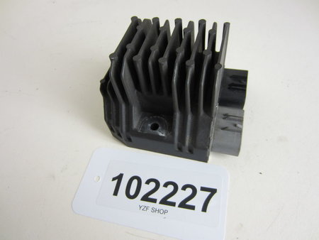 Yamaha YZF R1 5VY Spanningsregelaar