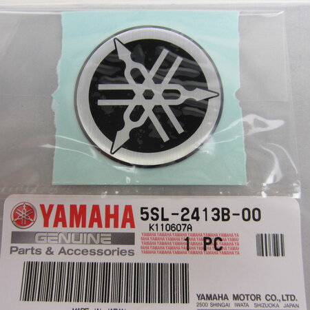 Yamaha YZF tankembleem