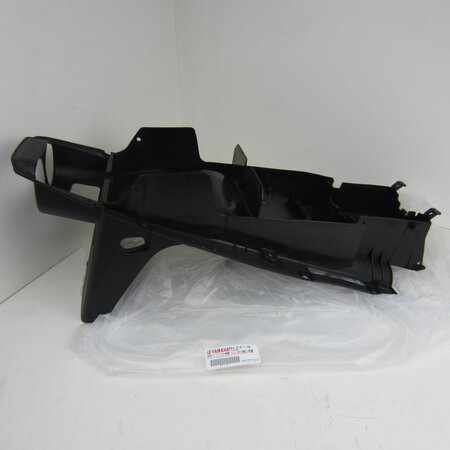 Yamaha YZF R1 RN02 accubak - kentekenhouder